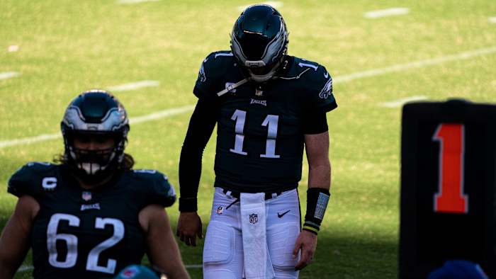 Eagles QB Carson Wentz walks off the field